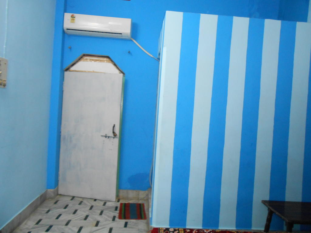 Elvis Guest House Varanasi Room photo